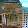 Zdjęcie z Nowej Kaledonii - Na jednej z chat. Wiekszosc mieszkancow N. Kaledonii to Katolicy
