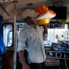 Zdjęcie ze Sri Lanki - handel w autobusie