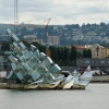 Zdjęcie z Norwegii - tuż obok Opery - szklano-stalowe coś co, ma przypominać górę lodową