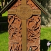 Zdjęcie z Polski - urocze drewniane krzyże nagrobne
