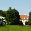 Zdjęcie z Polski - park Zdrojowy w Cieplicach - po prawej pałac Schaffgotschów; po lewej Pałac Zdrojowy