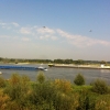 Zdjęcie z Holandii - Dwie barki i 3 z pięciu myśliwców