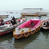 Zdjęcie z Indii - Waranasi - nabrzeże Gangesu.