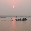 Zdjęcie z Indii - Waranasi - świt nad Gangesem.