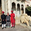 Zdjęcie z Indii - Jaipur - Maharani w obstawie.
