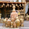 Zdjęcie z Omanu - ceramiczny świat kadzielnic i lampionów
