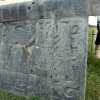 Zdjęcie z Meksyku - reliefy przy boisku