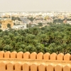 Zdjęcie z Omanu - widok z Fortu Nakhal  na miasteczko i palmowy gaj daktylowy
