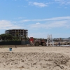 Zdjęcie z Albanii - Oranie plaży w Mali Robit i szkielety kolejnych nowych hoteli