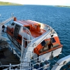 Zdjęcie z Vanuatu - Wciaganie tendera na polkad statku