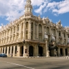 Zdjęcie z Kuby - bryła Gran Teatro szokuje urodą  i zwraca naszą uwagę 