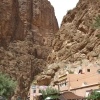 Zdjęcie z Maroka - knajpki przed wąwozem
