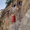 Zdjęcie z Etiopii - wciąganie trumny do klasztoru Debre Damo