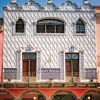 Zdjęcie z Meksyku - piękne fasady kamieniczek wokół Zocalo