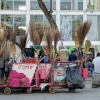 Zdjęcie z Meksyku - scenki z ulicy; sklep z miotłami 😄
