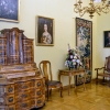 Zdjęcie z Polski - sala barokowa z XVIII wieczną intarsjowaną sekreterą z Niemiec 