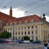 Zdjęcie z Polski - Zolty budynek to czesc Uniwersytetu Wroclawskiego