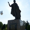Zdjęcie z Polski - tuż przy kaplicy znajduje się pomnik Ogińskiego