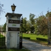 Zdjęcie z Polski - brama wjazdowa walewickiego pałacu 