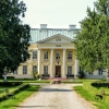 Zdjęcie z Polski - poza samym pałacem, działa tu też największa w Polsce stadnina koni 