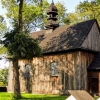 Zdjęcie z Polski - XVII wieczny modrzewiowy kościółek Św. Mikołaja w Tumie