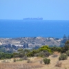 Zdjęcie z Australii - A na horyzoncie statek plynacy do adelajdzkiego portu