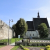 Zdjęcie z Polski - Wchodzimy w obręb murów przez małą bramkę obok kościoła św. Władysława