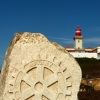 Zdjęcie z Portugalii - hen w oddali zabytkowa, XIX wieczna latarnia morska