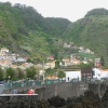 Zdjęcie z Portugalii - Widok na miasteczko od strony kompleksu naturalnych basenów.