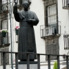Zdjęcie z Portugalii - Pomnik Jana Pawła II obok katedry w Funchal