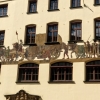 Zdjęcie z Niemiec - wspaniały mural "Pochód kupiecki" na budynku Giełdy w pobliżu rynku głównego.