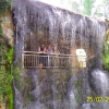 Zdjęcie z Malezji - Sztuczny wodospad w...
