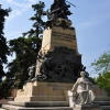 Zdjęcie z Hiszpanii - pomnik przed zamkiem