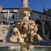 Zdjęcie z Hiszpanii - fontanna przed katedrą