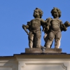 Zdjęcie z Polski - Rzeźby na pałacu