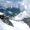 Zdjęcie ze Szwajcarii - za chmurami w dole