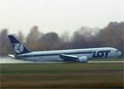 Warszawa: awaryjne lądowanie Boeinga 767