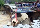 Chiny: tysiącletnie miasto zniszczone przez ulewę