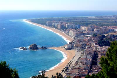 Widok na plażę w Blanes na Costa Brava