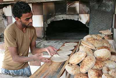 Lokalna piekarnia w Sakkali. Lokalna piekarnia w Sakkali.