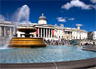 Ugaś pragnienie na londyńskim Trafalgar Square