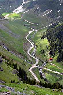 151-kilometrowa Szosa Transfogarska przecina Góry Fogarskie, fot.Sorin Toma/MDRT.