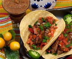 Przepyszne meksykańskie gazpacho (fot. swizzlestix.typepad.com)