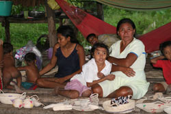 Warao od czasów prechistorycznych zamieszkują deltę Orinoko. Będąc w ich wiosce, warto kupić oryginalne koszyki, z których wyrobu słyną (fot. magazyn All Inclusive)