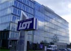 LOT zlikwidował połączenie i jest afera