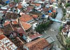 Miliony hindusów mieszka w slumsach