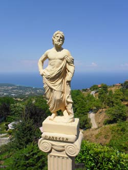 Posąg św. Pantaleimona