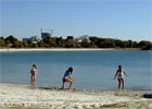 Warszawa: nowa plaża nad Wisłą już otwarta