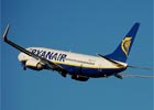 Ryanair będzie latał z Chopina do końca wakacji