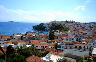 Widok na miasto Skiathos.